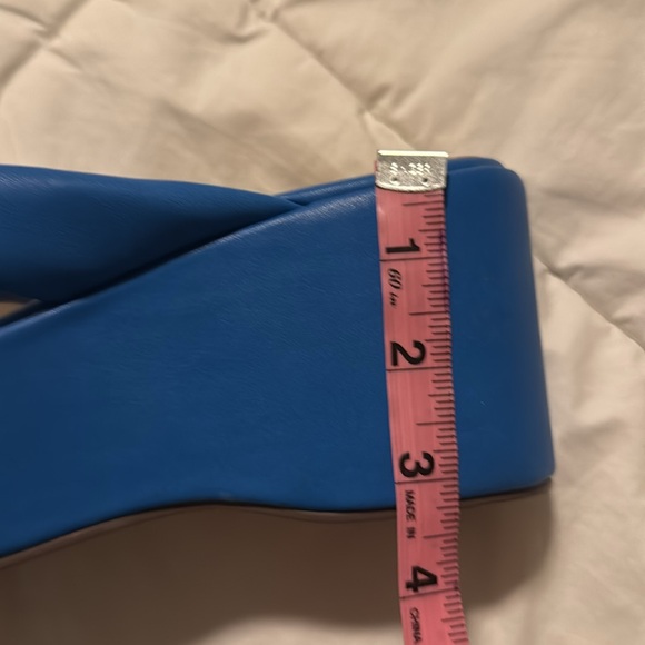 Platform sandals - Picture 4 of 5